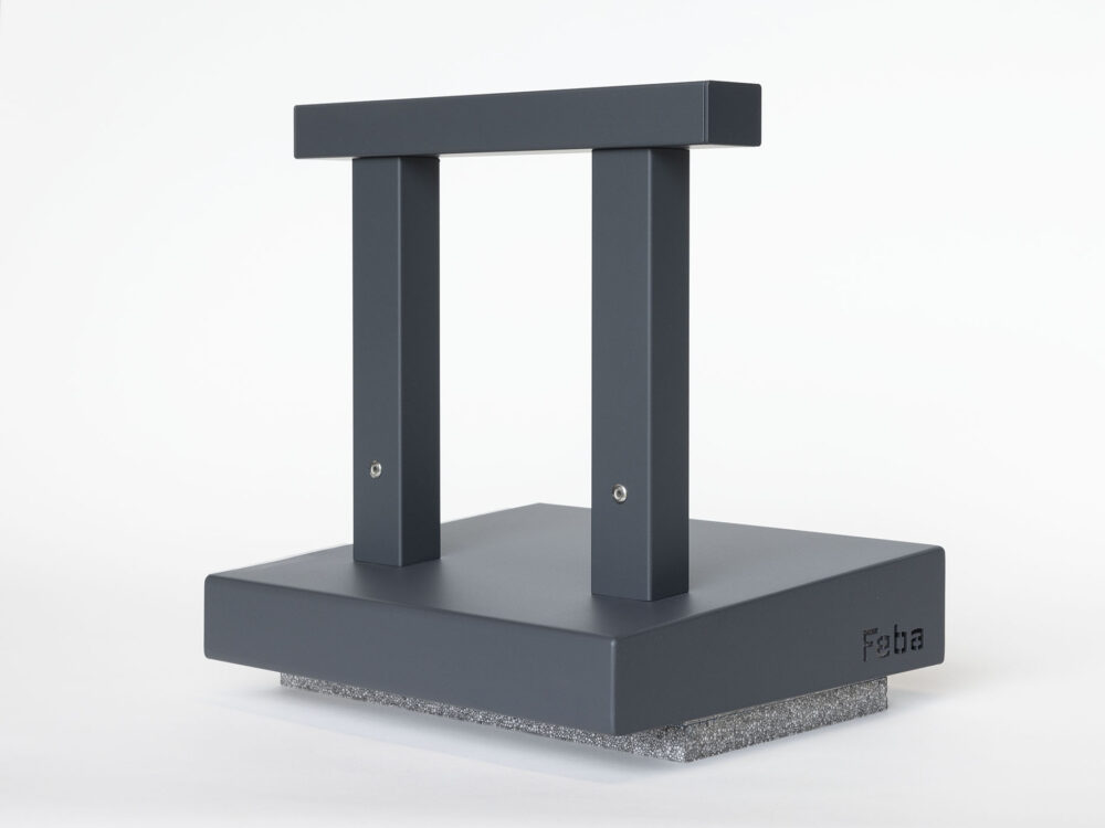 Abdeckung mit Handlauf